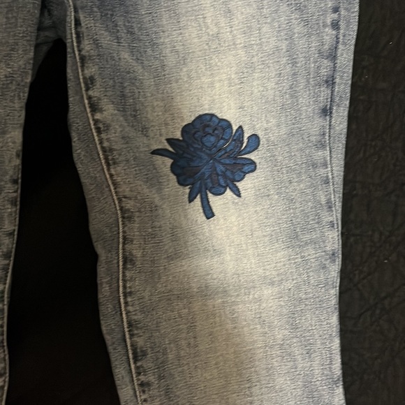 Cute Gap boyfriend jean - Picture 3 of 11